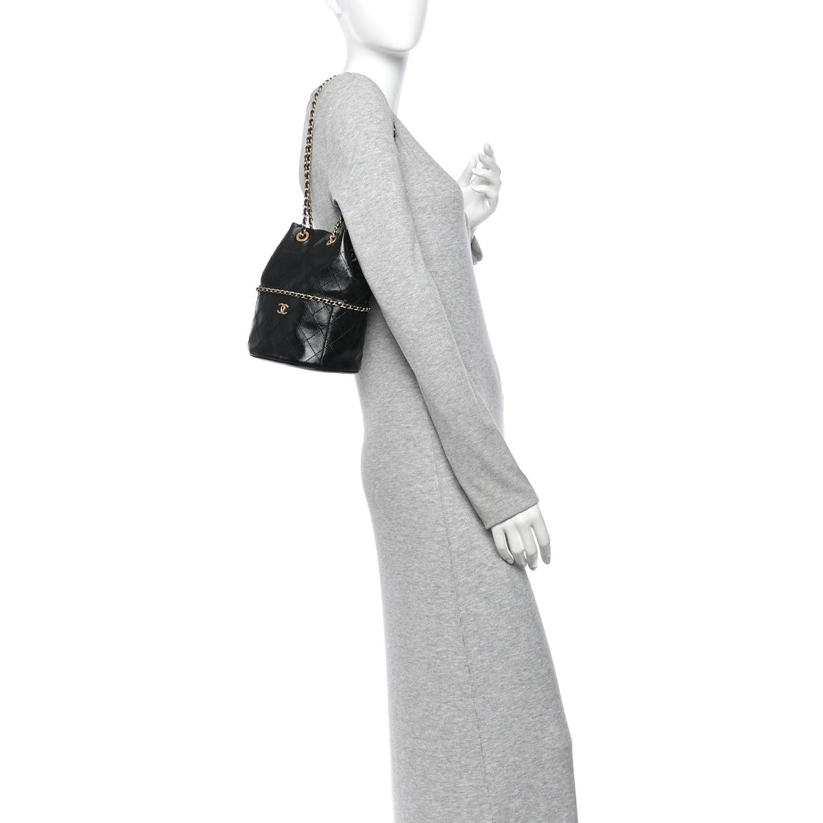 Shiny Lambskin Quilted Chain Around Drawstring Bucket Clutch With Chain Black